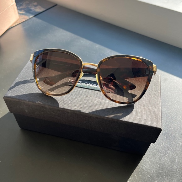 Dolce & Gabbana Sunglasses - Picture 2 of 5